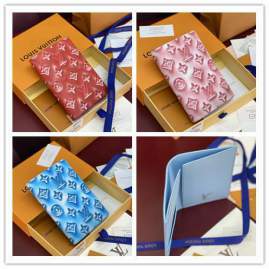 Picture of Louis Vuitton Wallets _SKUfw240692909fw